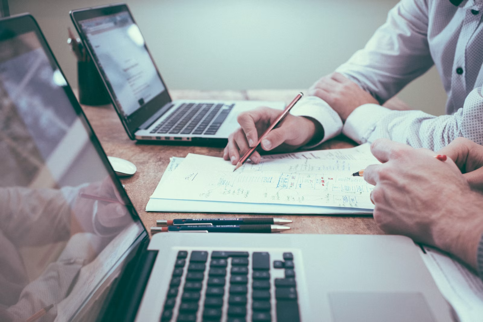 Why Digital Marketing Agencies Lose Clients (And 12 Proven Ways to Keep Them in 2026)